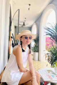 Vietnamese Stars Huynh Dong and Ai Chau Pay Emotional Tribute to Minh Thuan - image 6