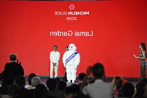 Michelin Guide 2026 Controversy: Banh Mi Snub and Street Food Debates - image 12