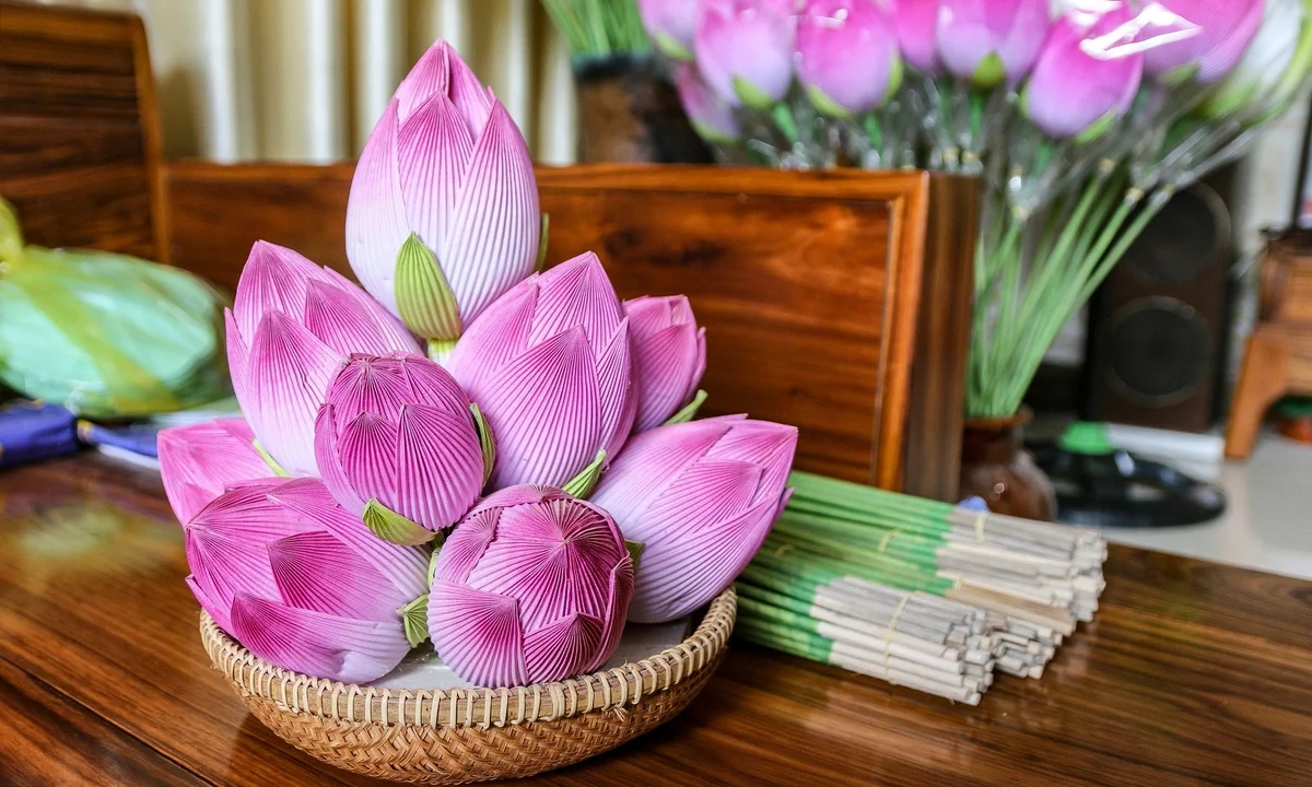 Exploring Thanh Tien: Hue's 300-Year-Old Traditional Paper Flower Village