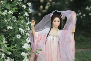 Artistic Portraiture: YiTuYu Art Language Vol.7296 Featuring Tian Tian - image 13