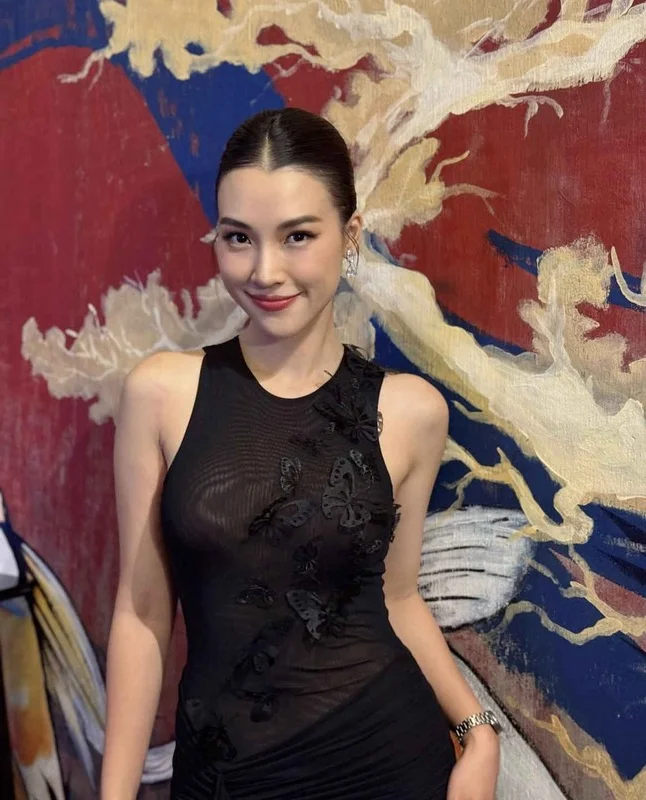 Runner-up Hoang Oanh's Stunning Transformation - A Fresh Look for the Star