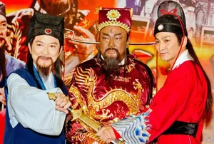 The Inspiring Story of Jin Chao-chun: From Struggling Actor to Legendary Justice Bao - image 4