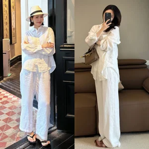 Summer Fashion Guide: How to Style White Pants for a Youthful and Chic Look - image 8