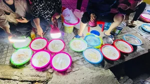 Unique Jumping Squid Market: Where Freshness Trumps the Scale in Vietnam - image 2
