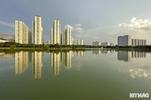 5 Most Beautiful Scenic Lakes to Visit in Hanoi, Vietnam - image 10