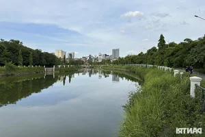 5 Most Beautiful Scenic Lakes to Visit in Hanoi, Vietnam - image 11