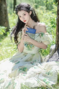 Elegant Expressions: YiTuYu Art Language Vol.10343 Lu Li Portrait Collection - image 3