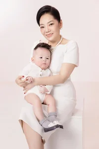 Phuong Trinh Jolie Shares Adorable Photos of Her Six-Month-Old Son - image 8