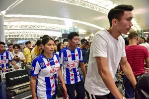 Đoàn Văn Hậu’s Father Has a Surprising Reaction to His Son’s Romantic Proposal - image 8