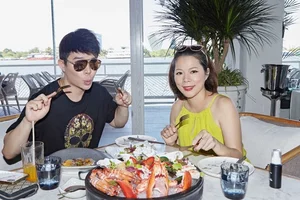 The Glamorous Life of My Le: A Glimpse into the Luxury and Success of the Renowned Singer - image 0