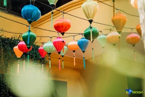 A Slice of Hoi An Ancient Town in Hanoi: Discover This Charming Miniature Cafe Escape - image 10