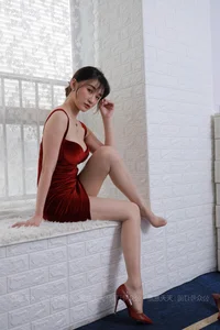 Qiu Qiu: The Radiant Red Dress Goddess in the Latest IESS Photography Feature - image 1