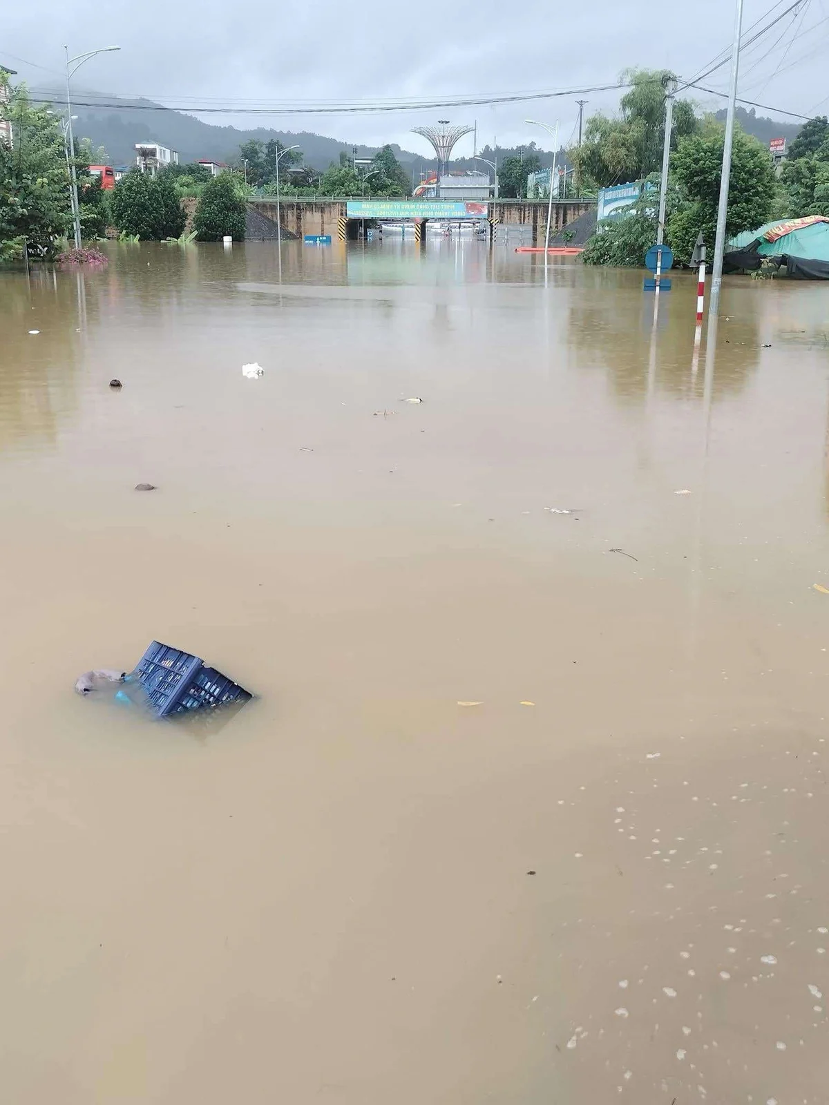Severe Flooding and Landslides Isolate Northern Mountainous Provinces