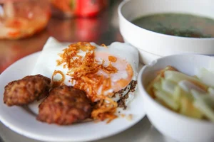 Discover Banh Cuon Canh Xuong: The Unique Steamed Rice Rolls and Bone Broth Specialty of Tuyen Quang, Vietnam - image 6