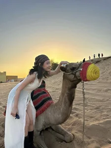 Chi Pu’s Thrilling Desert Adventure: Dune Bashing in Dubai - image 10