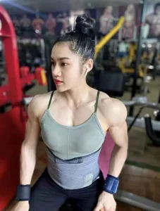 Ny Ny Tran: The Viral 'Muscle Doll' of Dong Nai - image 9