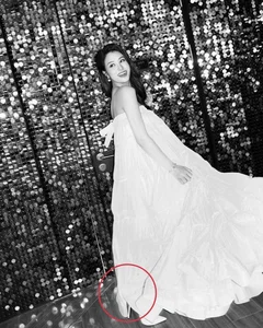 Stunning Pregnant Vietnamese Celebrities Rocking High Heels Despite Maternity Challenges - image 1
