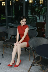 Xiao Jie in Red Qipao: Elegant Chinese Fashion and Artistic Model Photography - image 75