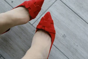 Xiao Jie in Red Qipao: Elegant Chinese Fashion and Artistic Model Photography - image 69