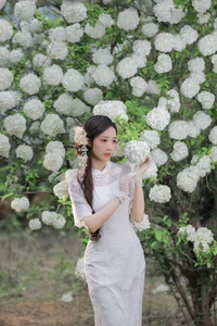 Ethereal Beauty in White Hydrangeas YiTuYu Vol.8965 Hua Zhuang Shi Tian - image 14