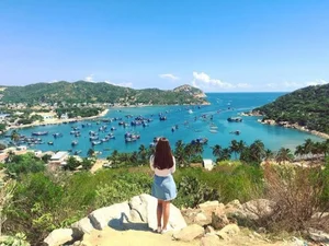 Ultimate Travel Guide to Vinh Hy Bay: Vietnam's Hidden Coastal Paradise - image 2