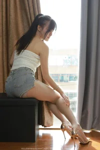 Sophisticated Style with Wan Ping in IESS SXJ No.1805 Series - image 10