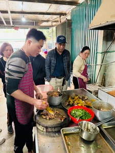 Pho Trang Kim: The Legendary Handmade Noodle Soup of Ha Giang's Highlands - image 8