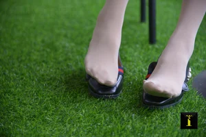 Modern Legwear Trends: Ruoxi in IESS Puhui Collection 147 - image 56