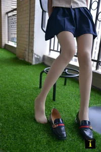 Modern Legwear Trends: Ruoxi in IESS Puhui Collection 147 - image 30