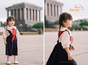 Heartwarming Photo of a Schoolchild in Red Scarf at Ho Chi Minh Mausoleum - image 0
