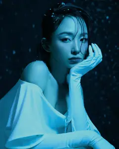 Toc Tien Transforms into a Magnificent 'Snow Princess' Enchanting Art Photo Set for Fandom - image 1