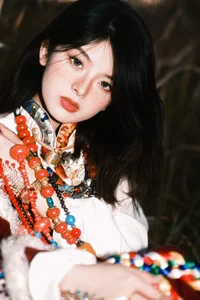 Art Language Vol.5893 Featuring Zhang Zhang Bao – Elegant Portrait Photography Collection - image 4