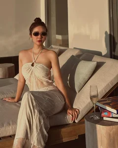 Chic Birthday Style: Former Hanoi Hot Girl Stuns in a Daring and Sophisticated Outfit - image 2