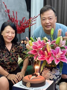 Shark Binh and Phuong Oanh's Family Photos Spark Online Buzz - image 3