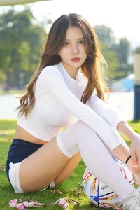 YiTuYu Art Language Vol.6113 Gaia: Capturing the Essence of Contemporary Beauty - image 3