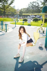 YiTuYu Art Language Vol.6113 Gaia: Capturing the Essence of Contemporary Beauty - image 1