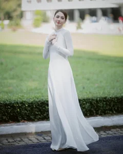 Vietnamese Stars Celebrate National Pride in Stunning Traditional Ao Dai - image 2