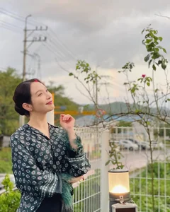 The Tragic 12-Day Marriage of Korean Actress Lee Min Young - image 3