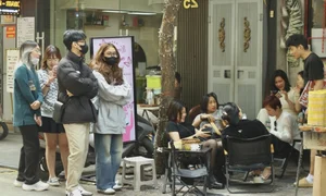 Hanoi’s Viral Mushroom Cocoa: The Creative Street Food Taking Over the Old Quarter - image 12