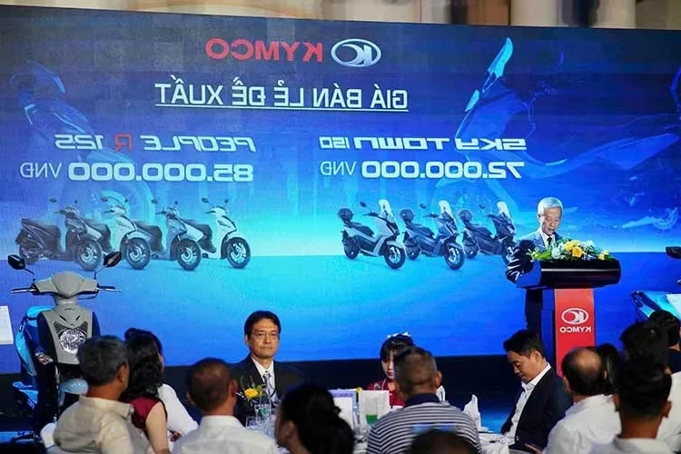 Kymco People R 125 Launched: The Taiwanese Scooter Rivaling Honda SH