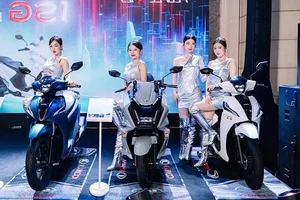 Kymco People R 125 Launched: The Taiwanese Scooter Rivaling Honda SH - image 3