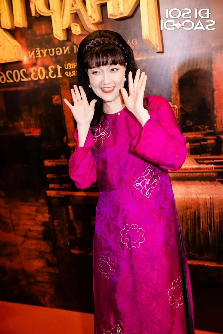 Red Carpet Highlights: Lam Vy Da Stuns at the Premiere of Quy Nhap Trang 2