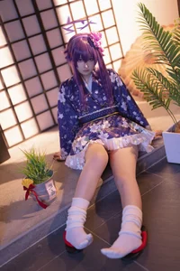 Stunning Blue Archive Igusa Haruka New Year Cosplay by Lunananya | 35P Exclusive High-Quality Photo Collection - image 6