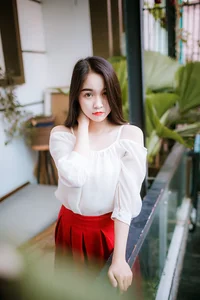 Graceful Vietnamese Women: Celebrating Elegant Fashion and Natural Charm Pack 12 - image 36