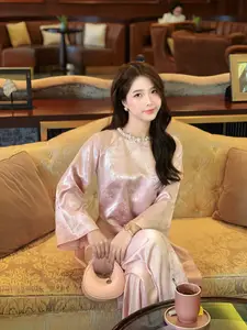 Graceful Pink Ao Dai: Elegant Beauty of Vietnamese Women - image 7