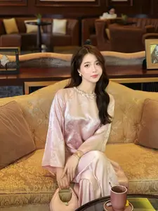 Graceful Pink Ao Dai: Elegant Beauty of Vietnamese Women - image 8