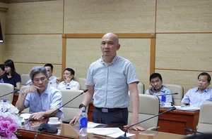 Minister Dao Hong Lan Emphasizes Transparency in Public Investment Capital - image 3