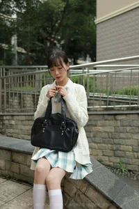 IESS Tuantuan JK Uniform Gallery: Long Legs and Youthful Style - image 56