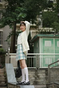 IESS Tuantuan JK Uniform Gallery: Long Legs and Youthful Style - image 38