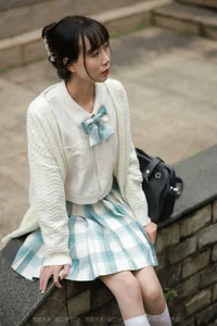 IESS Tuantuan JK Uniform Gallery: Long Legs and Youthful Style - image 45